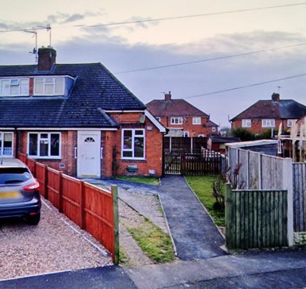 Lovely semi-detached dormer bungalow 