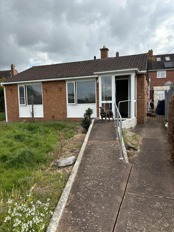 2bed  detached bungalow EXETER DEVON